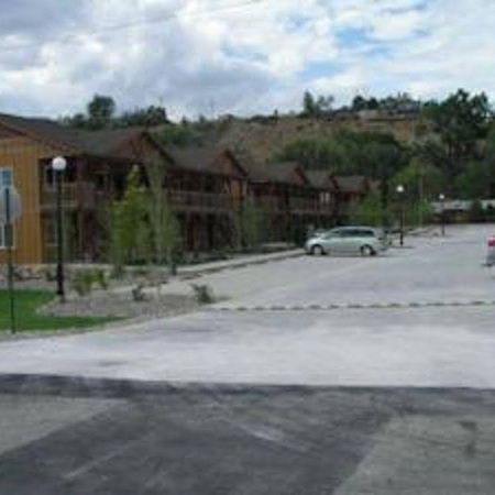 Centennial Suites & Extended Stay Rifle Exterior foto